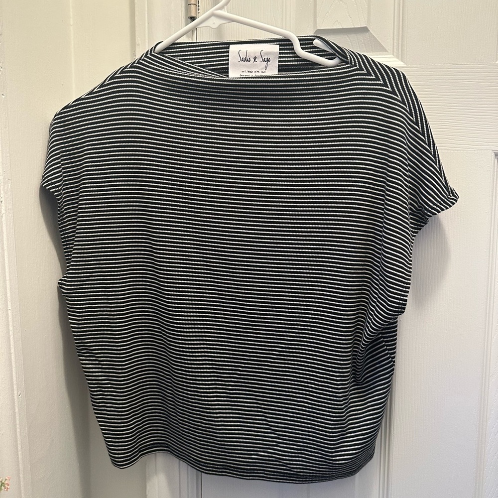 Sadie & Sage Striped Short Sleeve Shirt